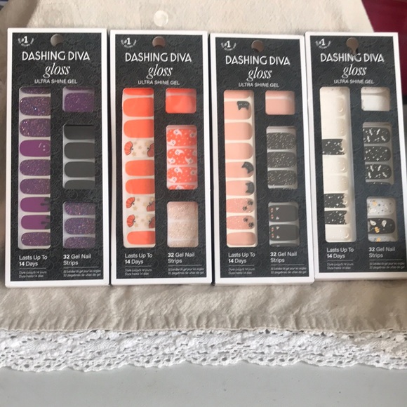NIB ~ Dashing Diva Gloss Gel Nail Strips - 4 Different Halloween Sets Included - Picture 1 of 4
